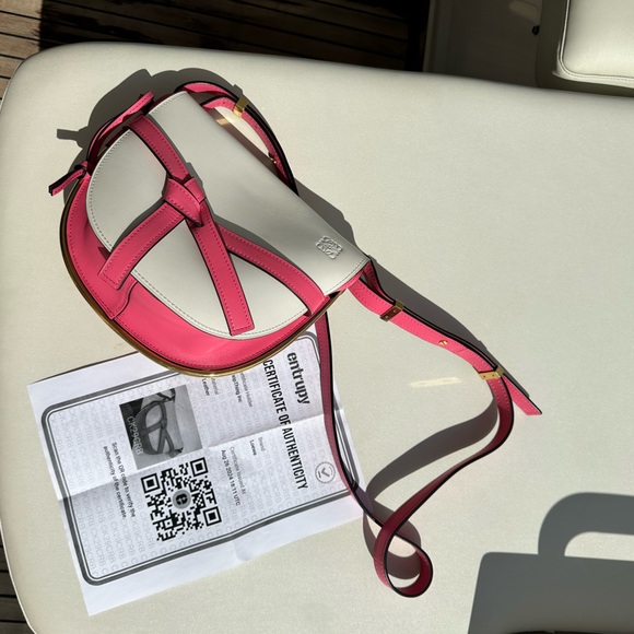 Loewe dual gate crossbody bag in pink and white - Picture 3 of 16